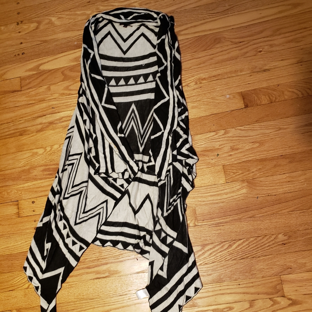 Aztec print soft vest